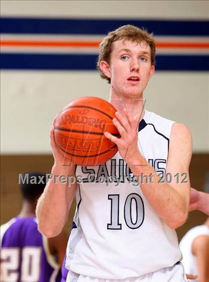Thumbnail 3 in Valencia vs. Saugus (Chaminade Holiday Classic) photogallery.