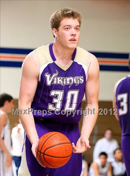 Thumbnail 3 in Valencia vs. Saugus (Chaminade Holiday Classic) photogallery.