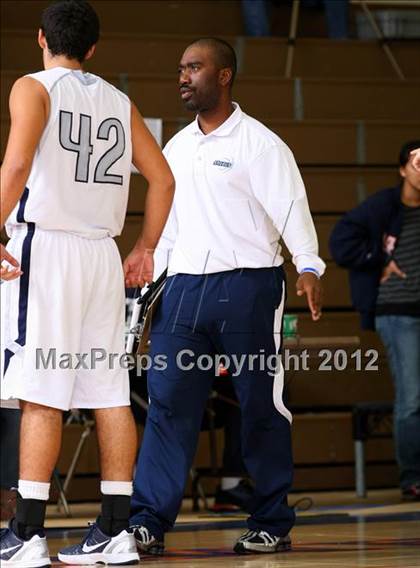Thumbnail 3 in Valencia vs. Saugus (Chaminade Holiday Classic) photogallery.