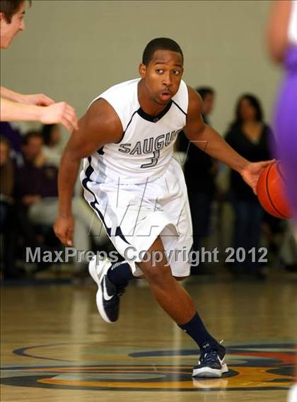 Thumbnail 3 in Valencia vs. Saugus (Chaminade Holiday Classic) photogallery.