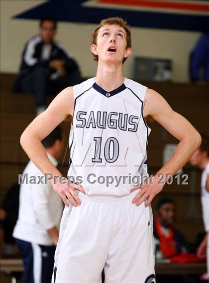 Thumbnail 3 in Valencia vs. Saugus (Chaminade Holiday Classic) photogallery.