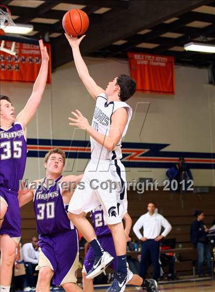 Thumbnail 2 in Valencia vs. Saugus (Chaminade Holiday Classic) photogallery.