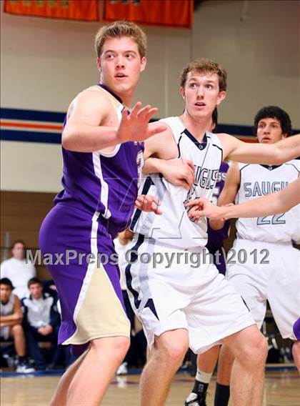 Thumbnail 1 in Valencia vs. Saugus (Chaminade Holiday Classic) photogallery.