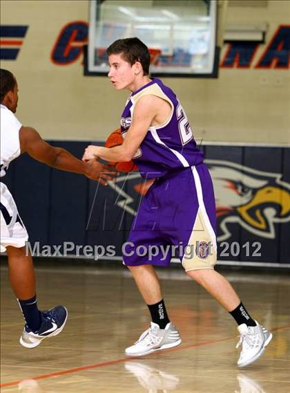 Thumbnail 2 in Valencia vs. Saugus (Chaminade Holiday Classic) photogallery.