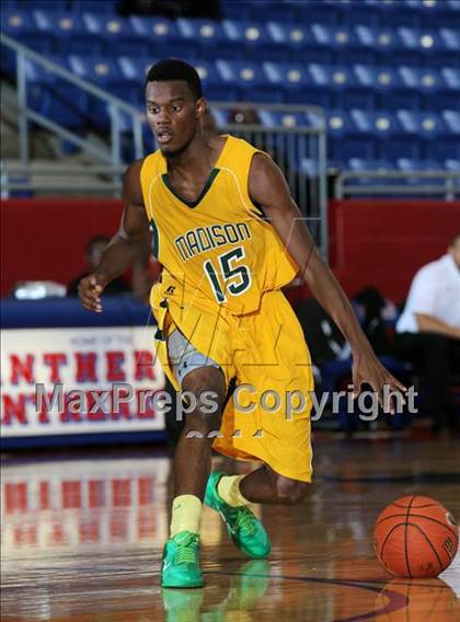Thumbnail 3 in Madison @ Seguin (Thanksgiving Hoopfest) photogallery.