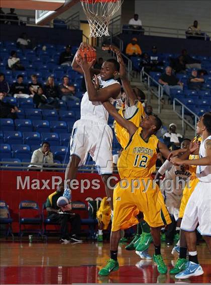 Thumbnail 3 in Madison @ Seguin (Thanksgiving Hoopfest) photogallery.