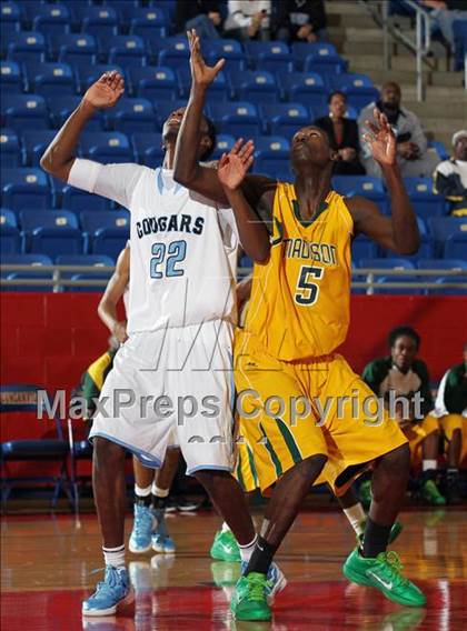 Thumbnail 2 in Madison @ Seguin (Thanksgiving Hoopfest) photogallery.