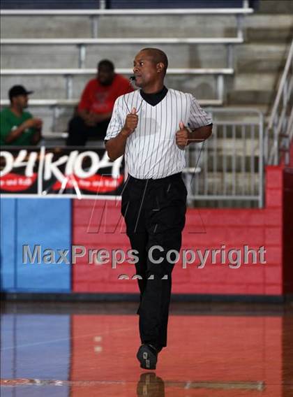 Thumbnail 1 in Madison @ Seguin (Thanksgiving Hoopfest) photogallery.