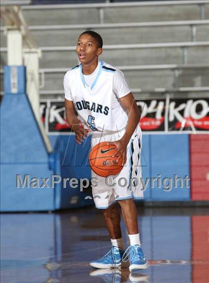 Thumbnail 1 in Madison @ Seguin (Thanksgiving Hoopfest) photogallery.