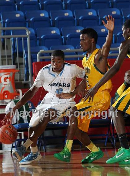 Thumbnail 1 in Madison @ Seguin (Thanksgiving Hoopfest) photogallery.