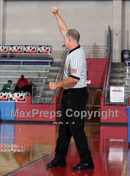 Thumbnail 2 in Madison @ Seguin (Thanksgiving Hoopfest) photogallery.