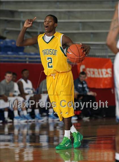 Thumbnail 2 in Madison @ Seguin (Thanksgiving Hoopfest) photogallery.
