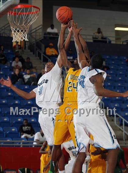 Thumbnail 1 in Madison @ Seguin (Thanksgiving Hoopfest) photogallery.