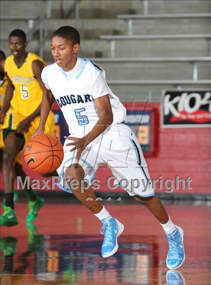 Thumbnail 1 in Madison @ Seguin (Thanksgiving Hoopfest) photogallery.