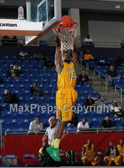 Thumbnail 2 in Madison @ Seguin (Thanksgiving Hoopfest) photogallery.