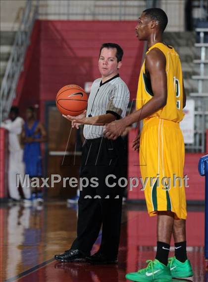 Thumbnail 1 in Madison @ Seguin (Thanksgiving Hoopfest) photogallery.