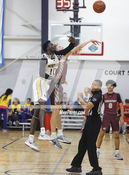Thumbnail 3 in Dobyns-Bennett @ Montour (Tampa Bay Christmas Invitational) photogallery.
