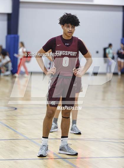 Thumbnail 2 in Dobyns-Bennett @ Montour (Tampa Bay Christmas Invitational) photogallery.