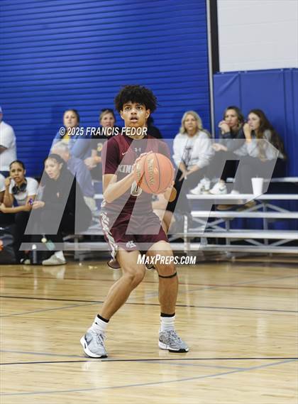 Thumbnail 2 in Dobyns-Bennett @ Montour (Tampa Bay Christmas Invitational) photogallery.