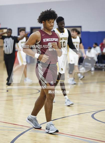 Thumbnail 1 in Dobyns-Bennett @ Montour (Tampa Bay Christmas Invitational) photogallery.