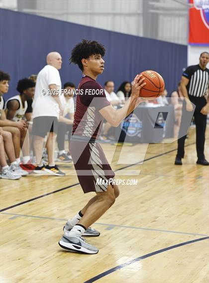 Thumbnail 3 in Dobyns-Bennett @ Montour (Tampa Bay Christmas Invitational) photogallery.