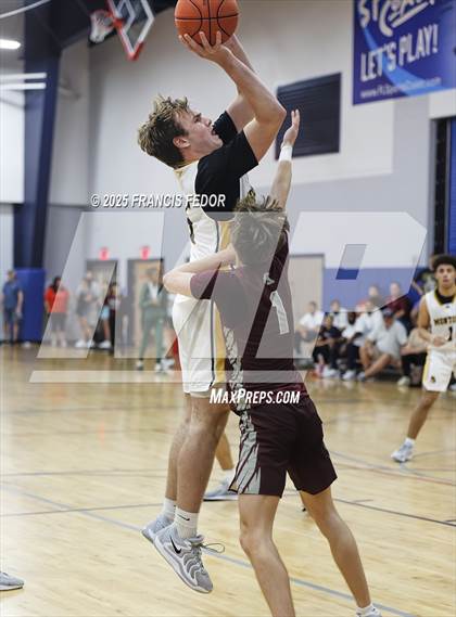 Thumbnail 1 in Dobyns-Bennett @ Montour (Tampa Bay Christmas Invitational) photogallery.
