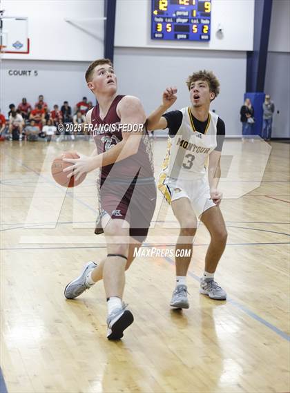 Thumbnail 1 in Dobyns-Bennett @ Montour (Tampa Bay Christmas Invitational) photogallery.