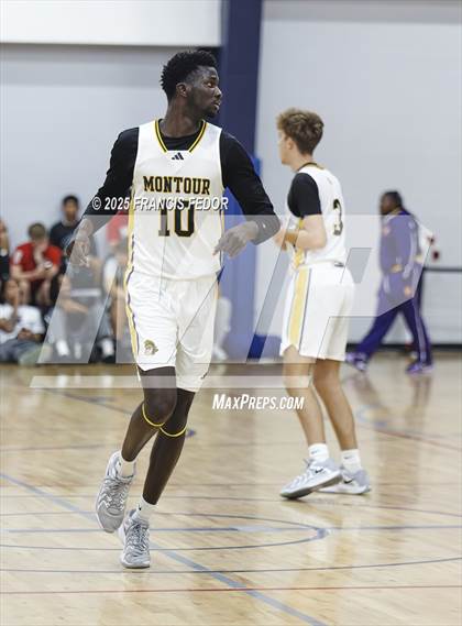 Thumbnail 3 in Dobyns-Bennett @ Montour (Tampa Bay Christmas Invitational) photogallery.