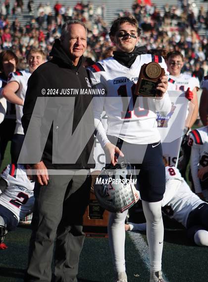Thumbnail 3 in Conway Christian vs. East Poinsett County (AAA 2A State Final) photogallery.