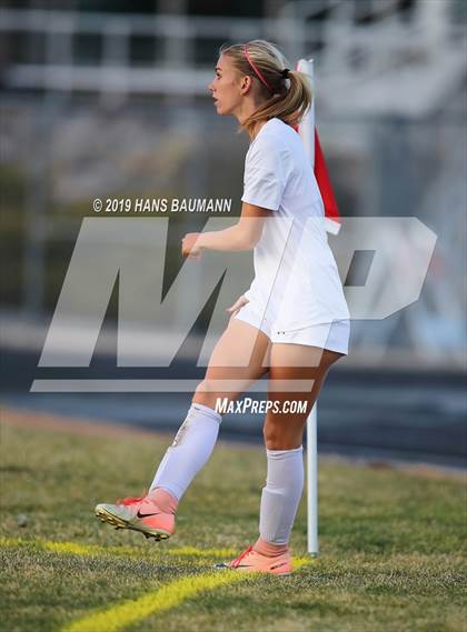 Thumbnail 2 in Douglas vs. Centennial (NIAA 4A Quarter Final) photogallery.