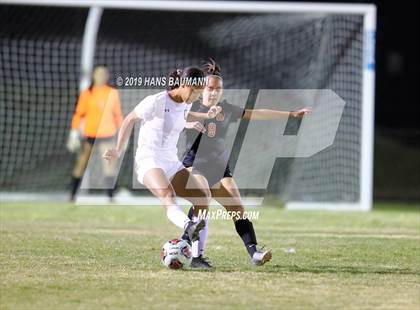 Thumbnail 2 in Douglas vs. Centennial (NIAA 4A Quarter Final) photogallery.