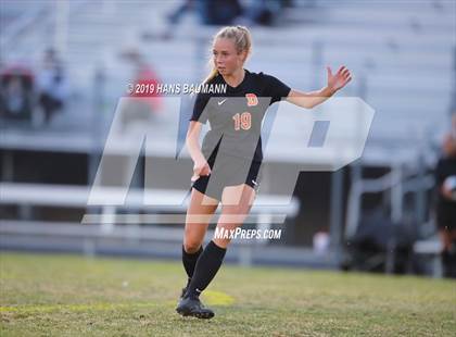 Thumbnail 3 in Douglas vs. Centennial (NIAA 4A Quarter Final) photogallery.
