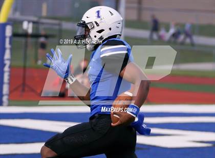 Thumbnail 2 in Lawrence @ Gardner-Edgerton photogallery.