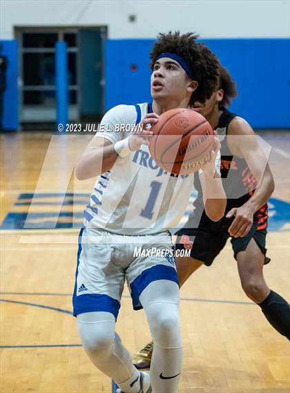 Thumbnail 2 in Beech Grove @ Indianapolis Bishop Chatard photogallery.