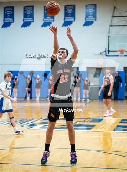 Thumbnail 1 in Beech Grove @ Indianapolis Bishop Chatard photogallery.