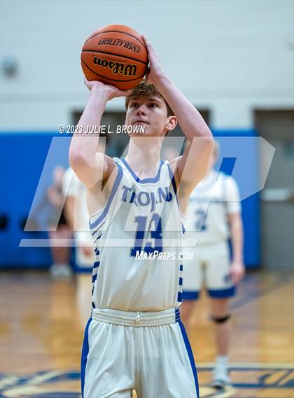 Thumbnail 2 in Beech Grove @ Indianapolis Bishop Chatard photogallery.