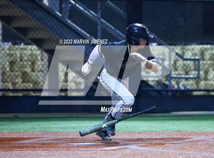 Thumbnail 3 in Oaks Christian vs Calabasas photogallery.