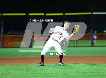 Thumbnail 3 in Oaks Christian vs Calabasas photogallery.
