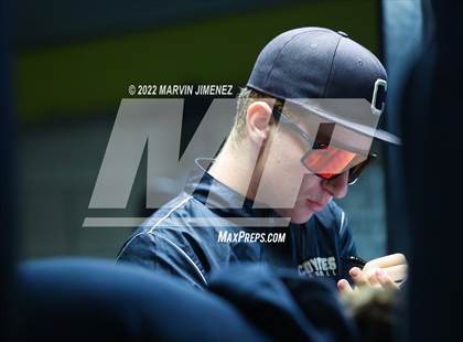 Thumbnail 2 in Oaks Christian vs Calabasas photogallery.