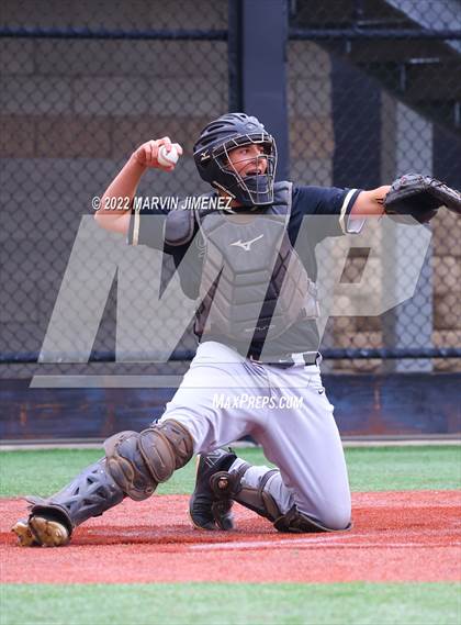 Thumbnail 3 in Oaks Christian vs Calabasas photogallery.