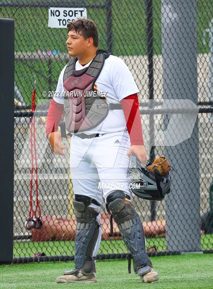 Thumbnail 2 in Oaks Christian vs Calabasas photogallery.