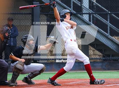 Thumbnail 2 in Oaks Christian vs Calabasas photogallery.