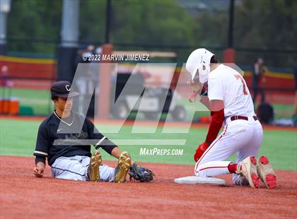 Thumbnail 3 in Oaks Christian vs Calabasas photogallery.