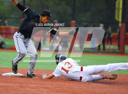 Thumbnail 2 in Oaks Christian vs Calabasas photogallery.