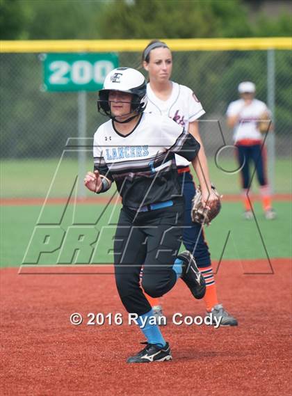 Thumbnail 2 in East @ Olathe East photogallery.