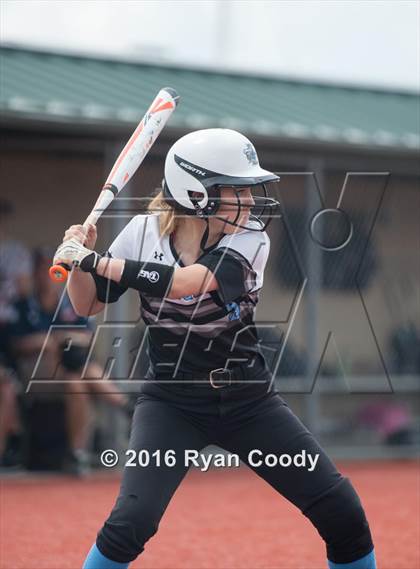 Thumbnail 3 in East @ Olathe East photogallery.