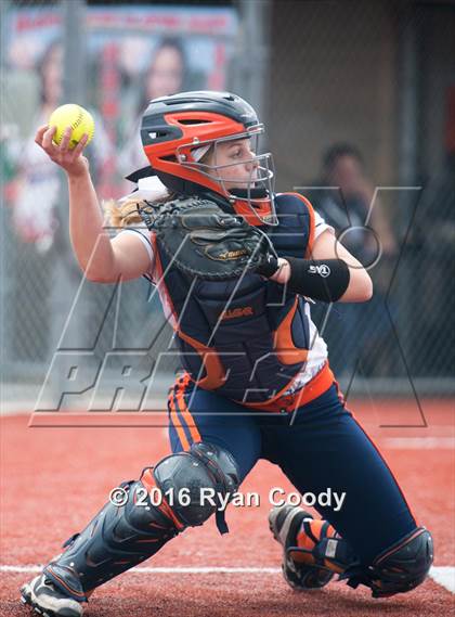 Thumbnail 3 in East @ Olathe East photogallery.