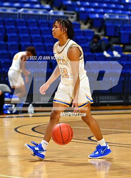 Thumbnail 1 in Klein vs Harker Heights (Houston Methodist Cy-Hoops Invitational) photogallery.