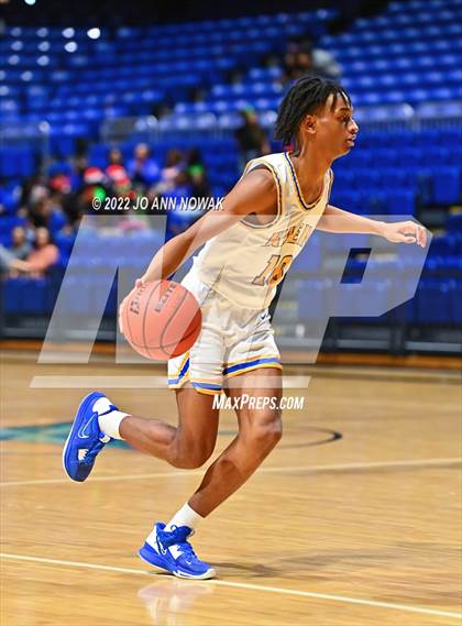 Thumbnail 3 in Klein vs Harker Heights (Houston Methodist Cy-Hoops Invitational) photogallery.