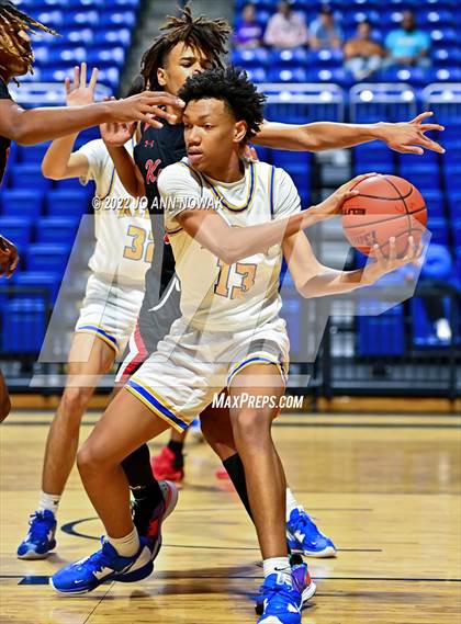 Thumbnail 1 in Klein vs Harker Heights (Houston Methodist Cy-Hoops Invitational) photogallery.